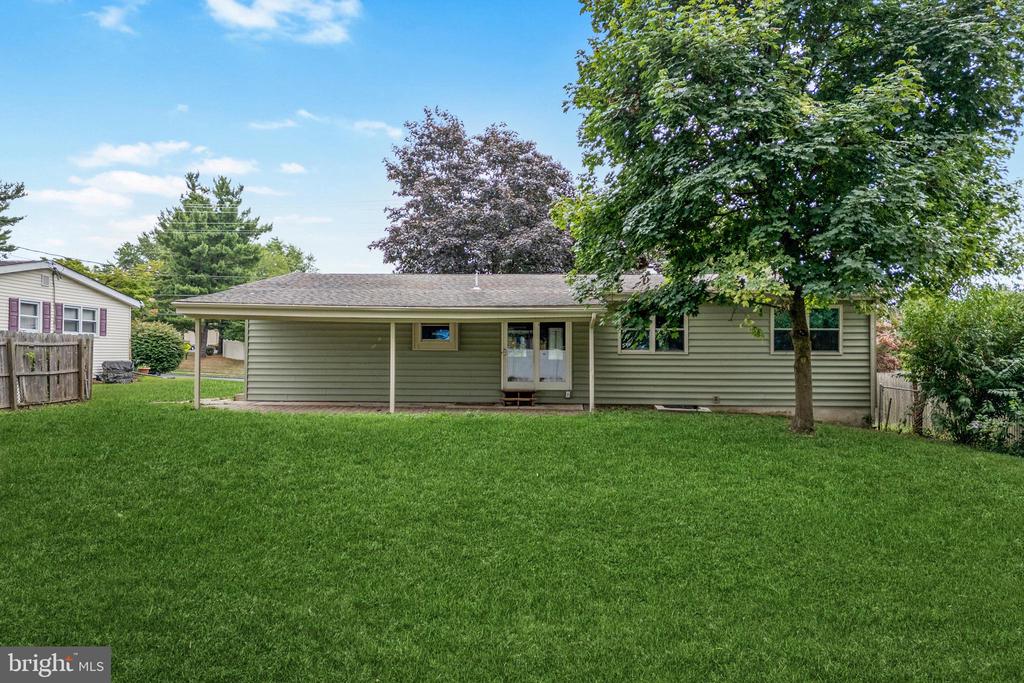 320 Newtown Rd