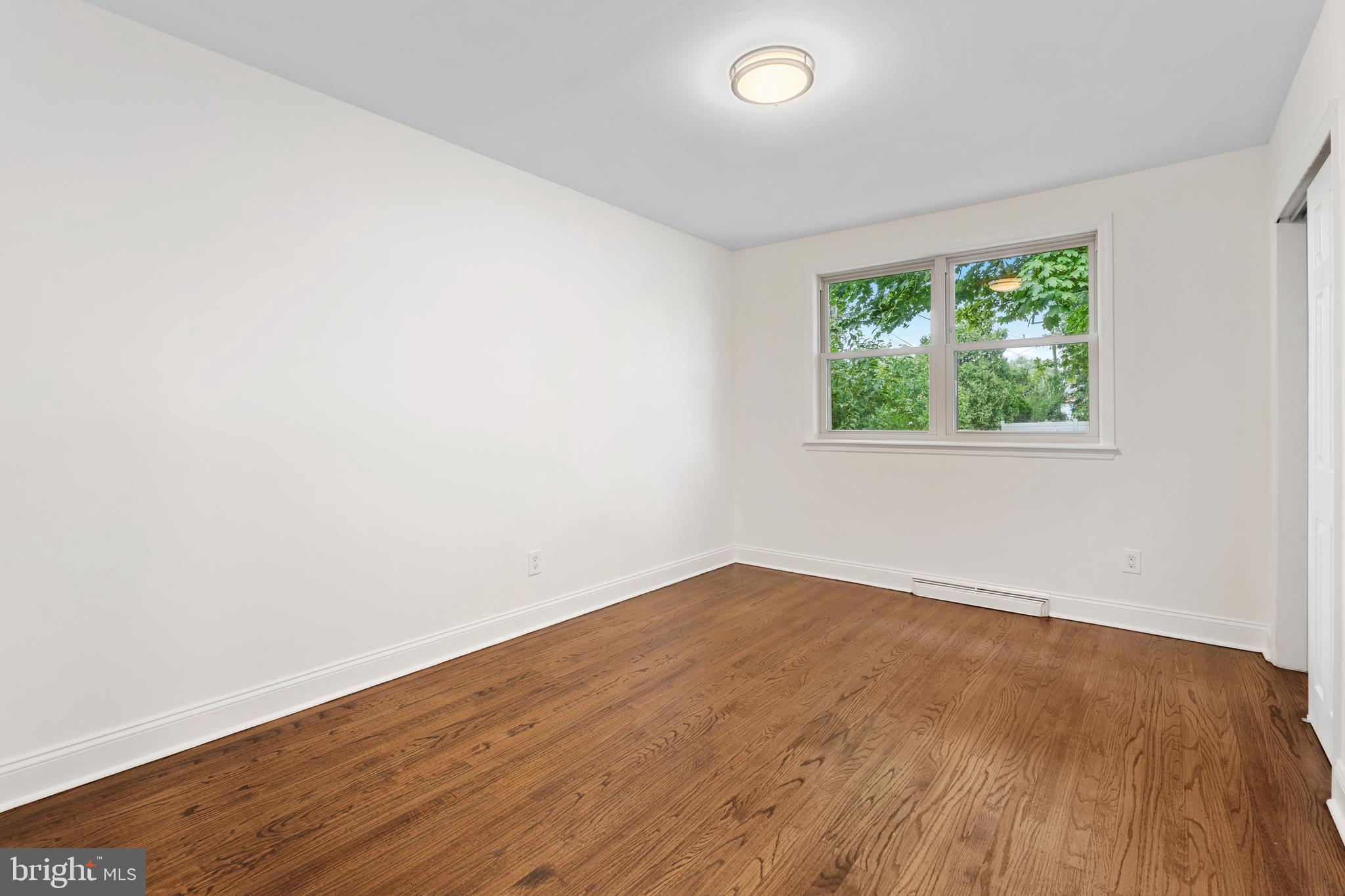 320 Newtown Rd