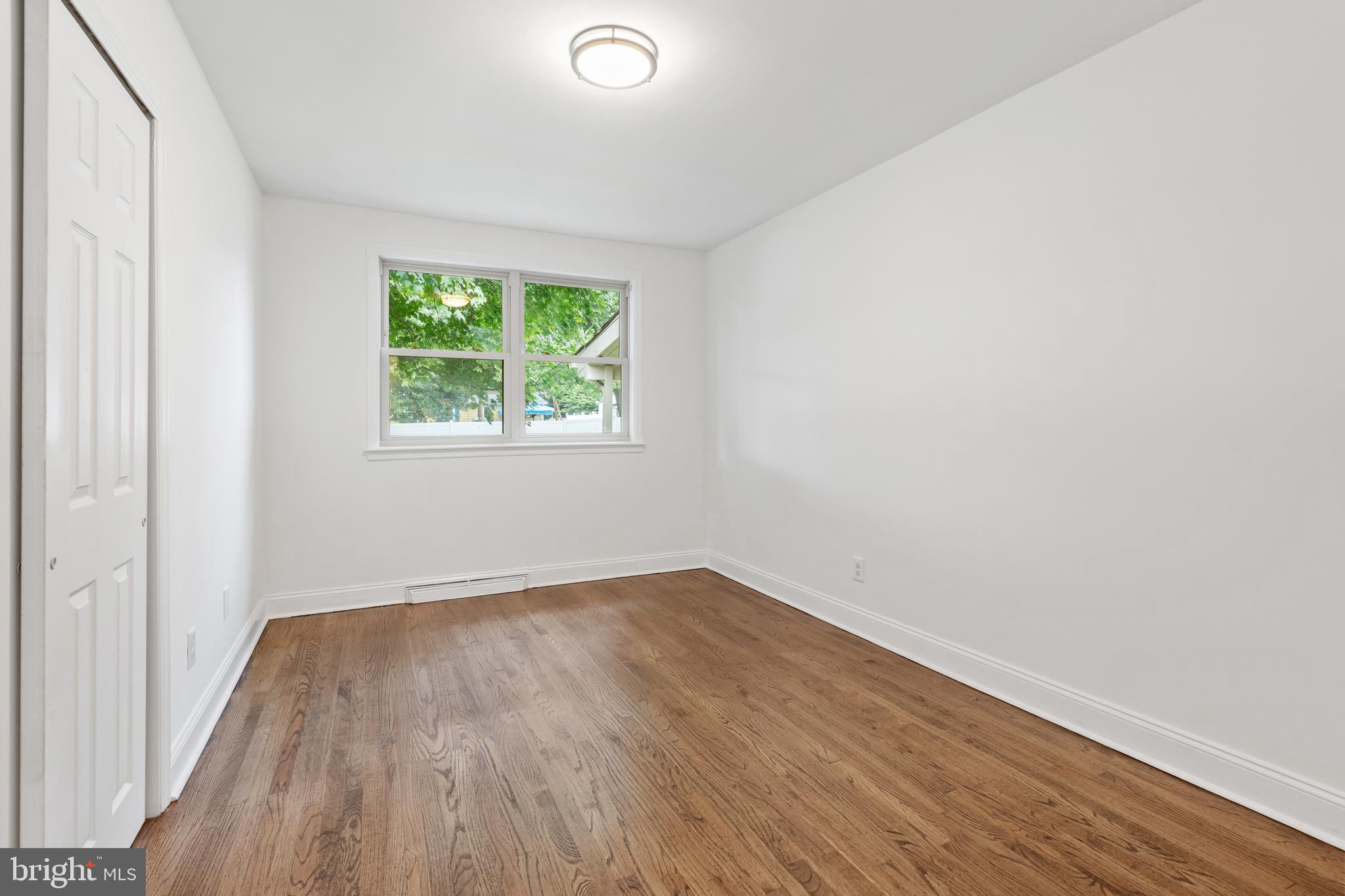 320 Newtown Rd