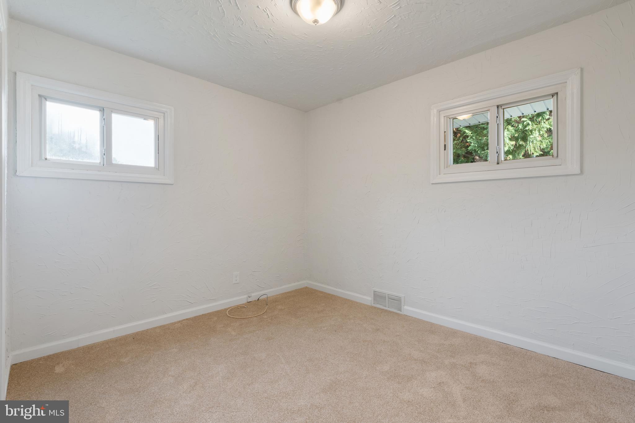 106 Tally Ho Dr