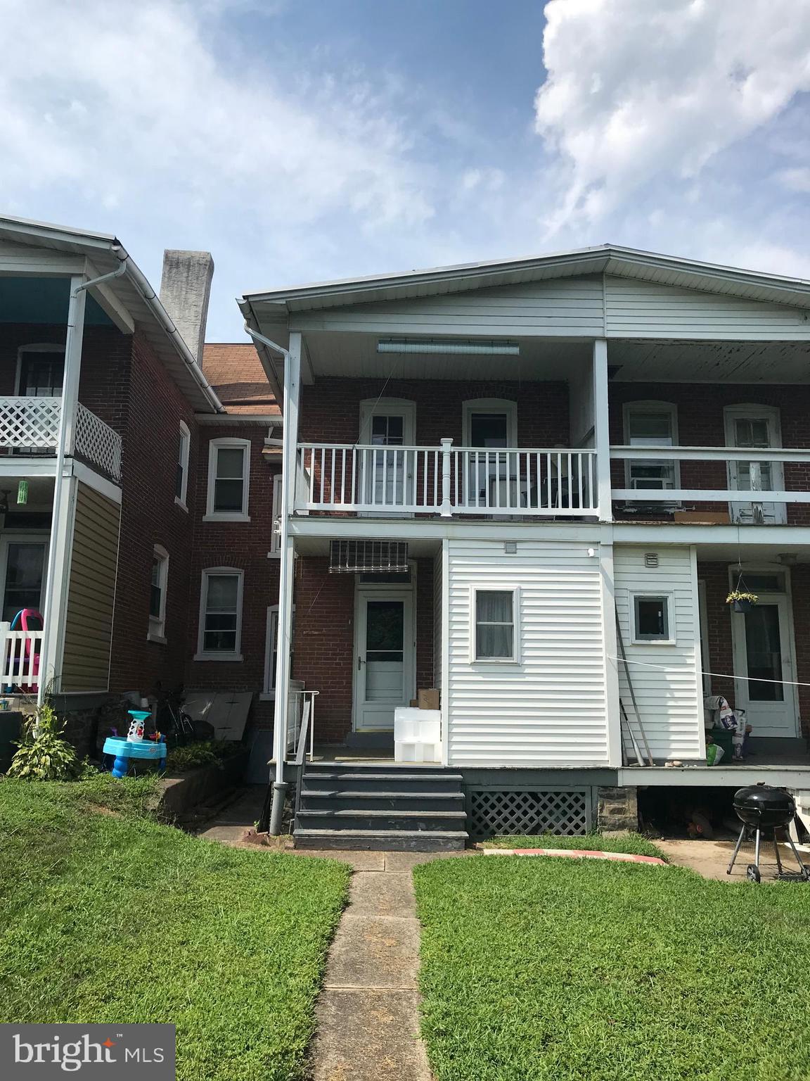 315 S 5TH ST