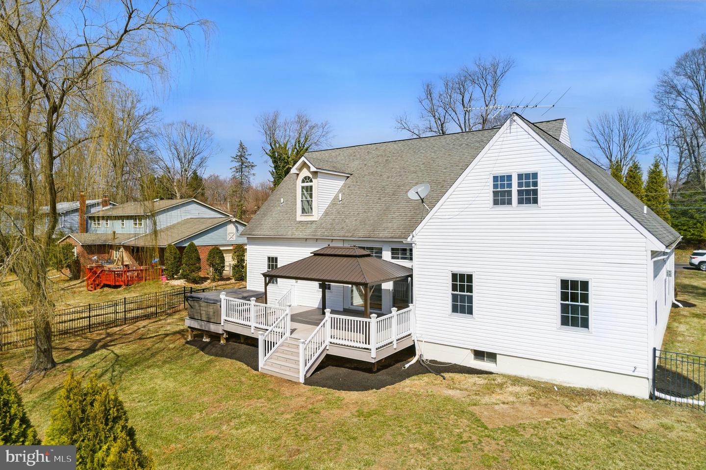 1240 Bristol Rd