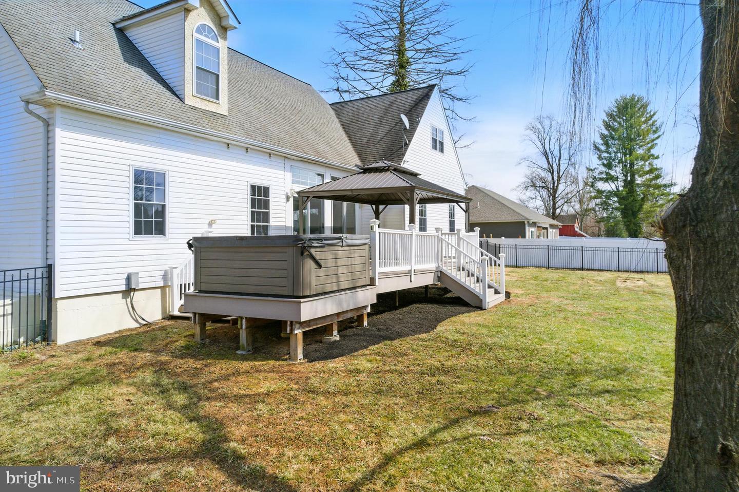 1240 Bristol Rd