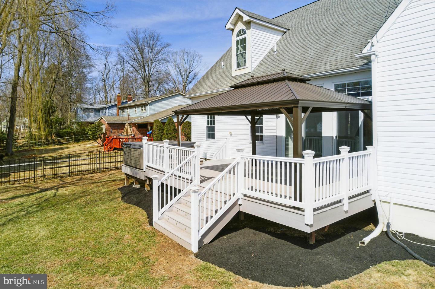 1240 Bristol Rd