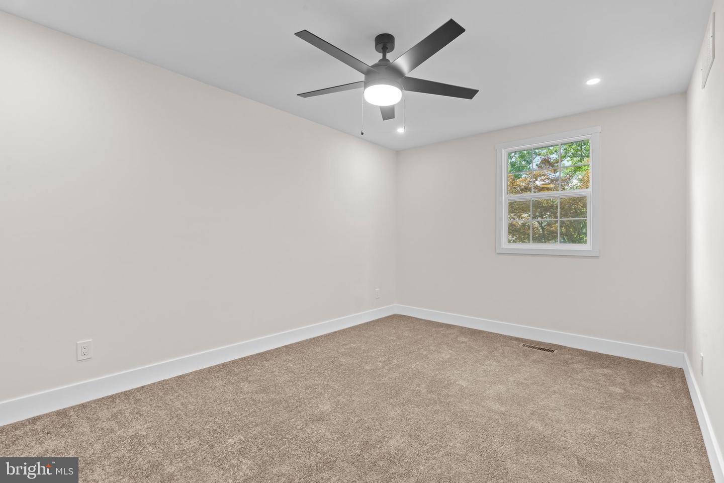 480 Yale Dr