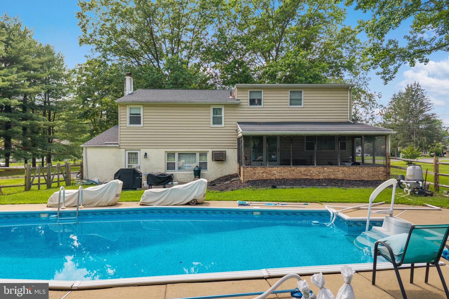 33 Squirrel Rd