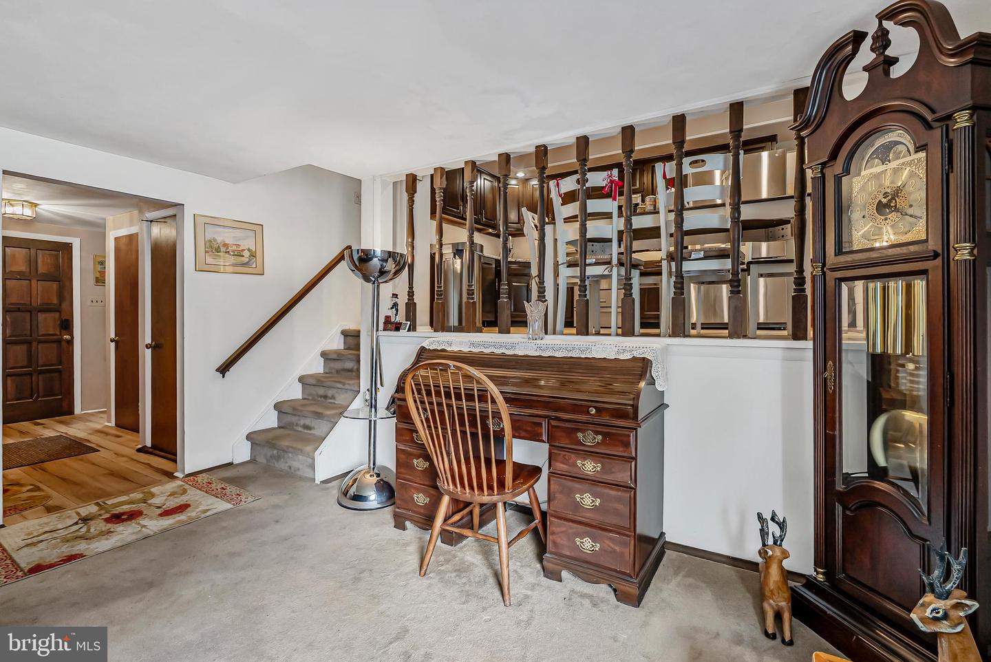 33 Squirrel Rd