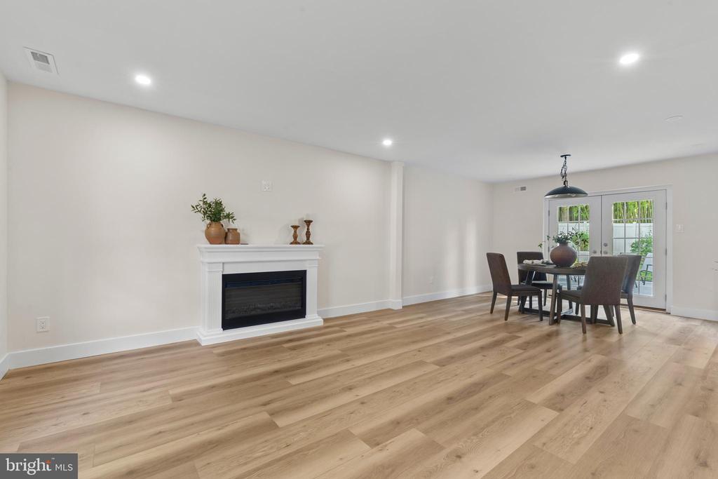 480 YALE DR