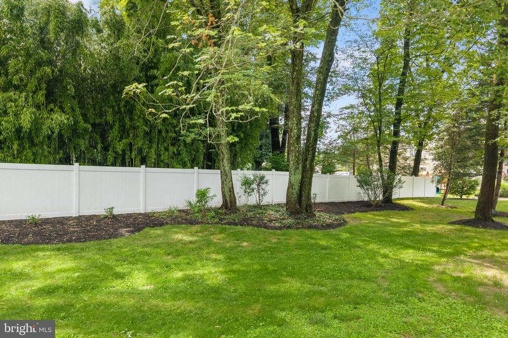 480 YALE DR