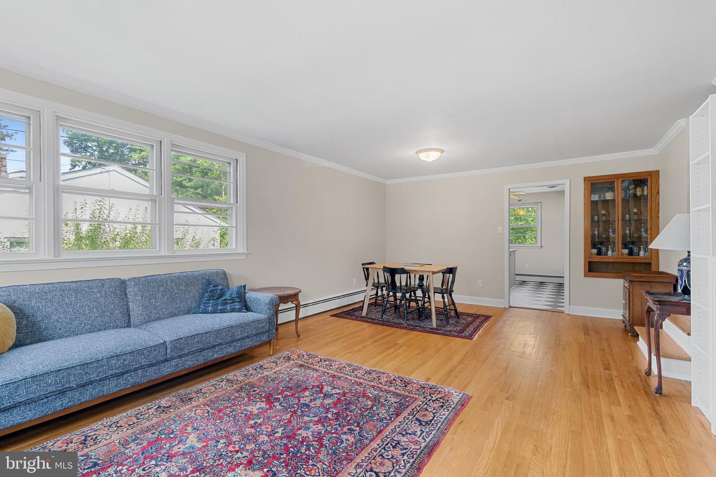 466 Linden Ave