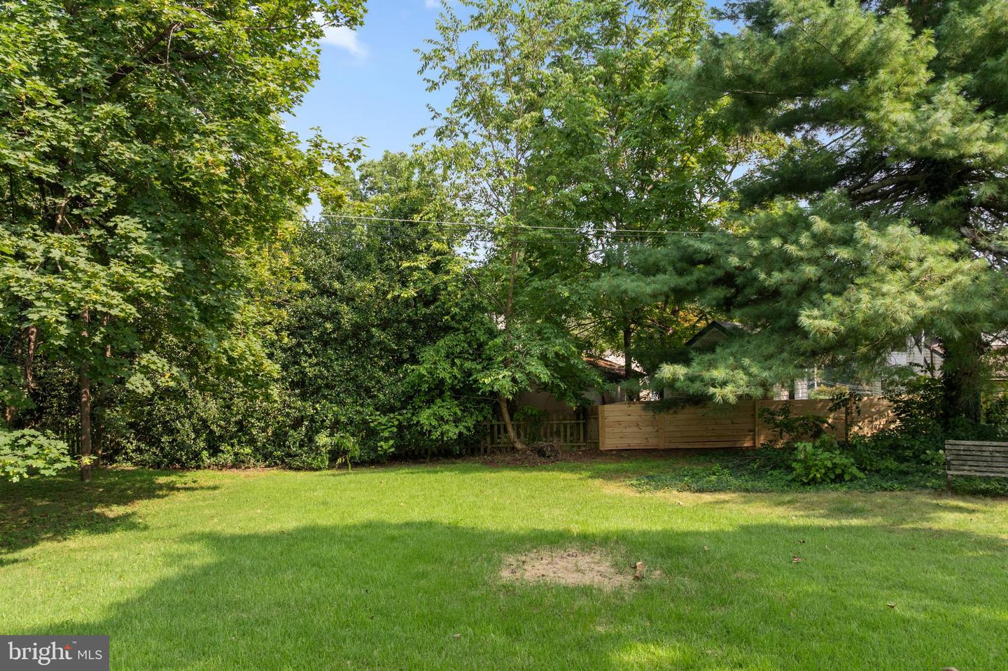 466 Linden Ave