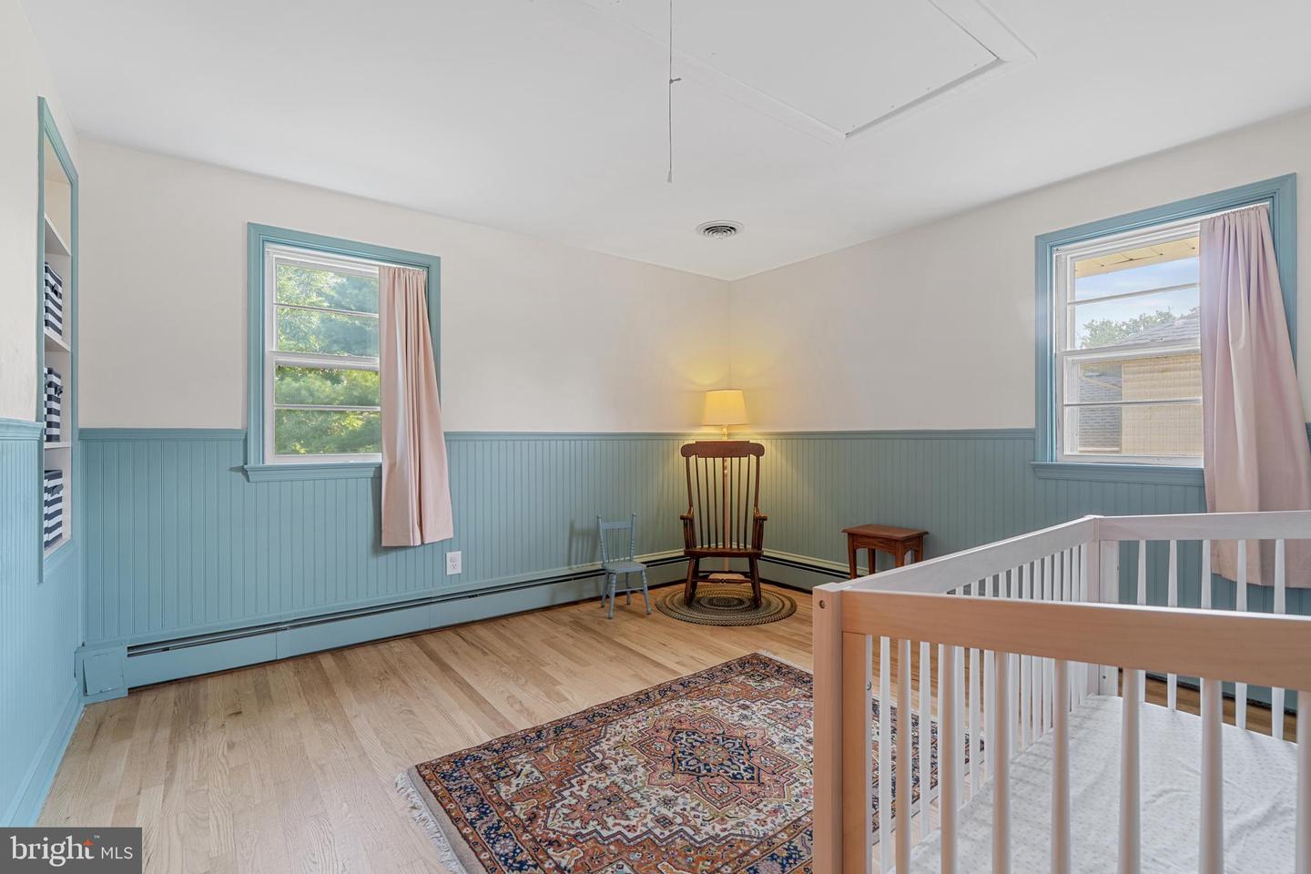 466 Linden Ave