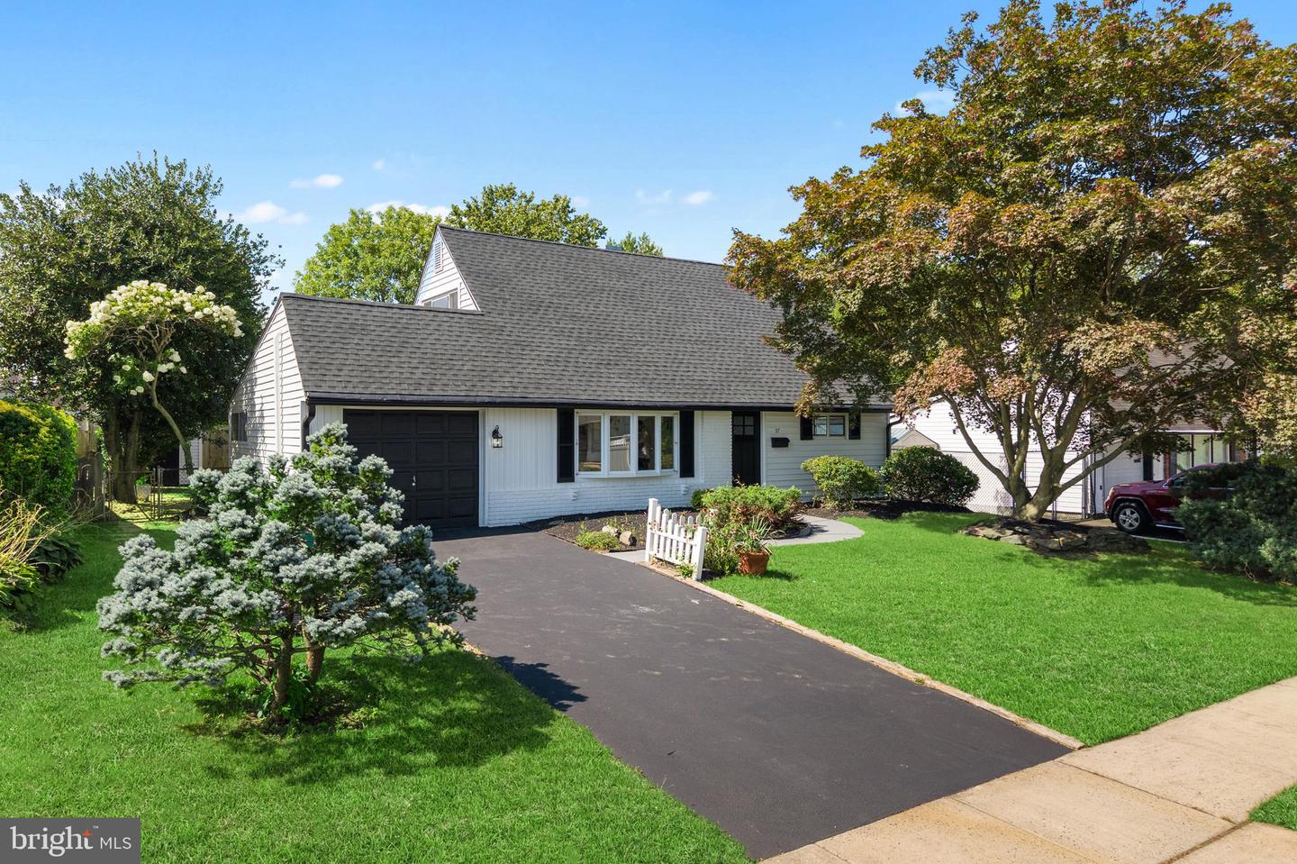 57 Middle Rd