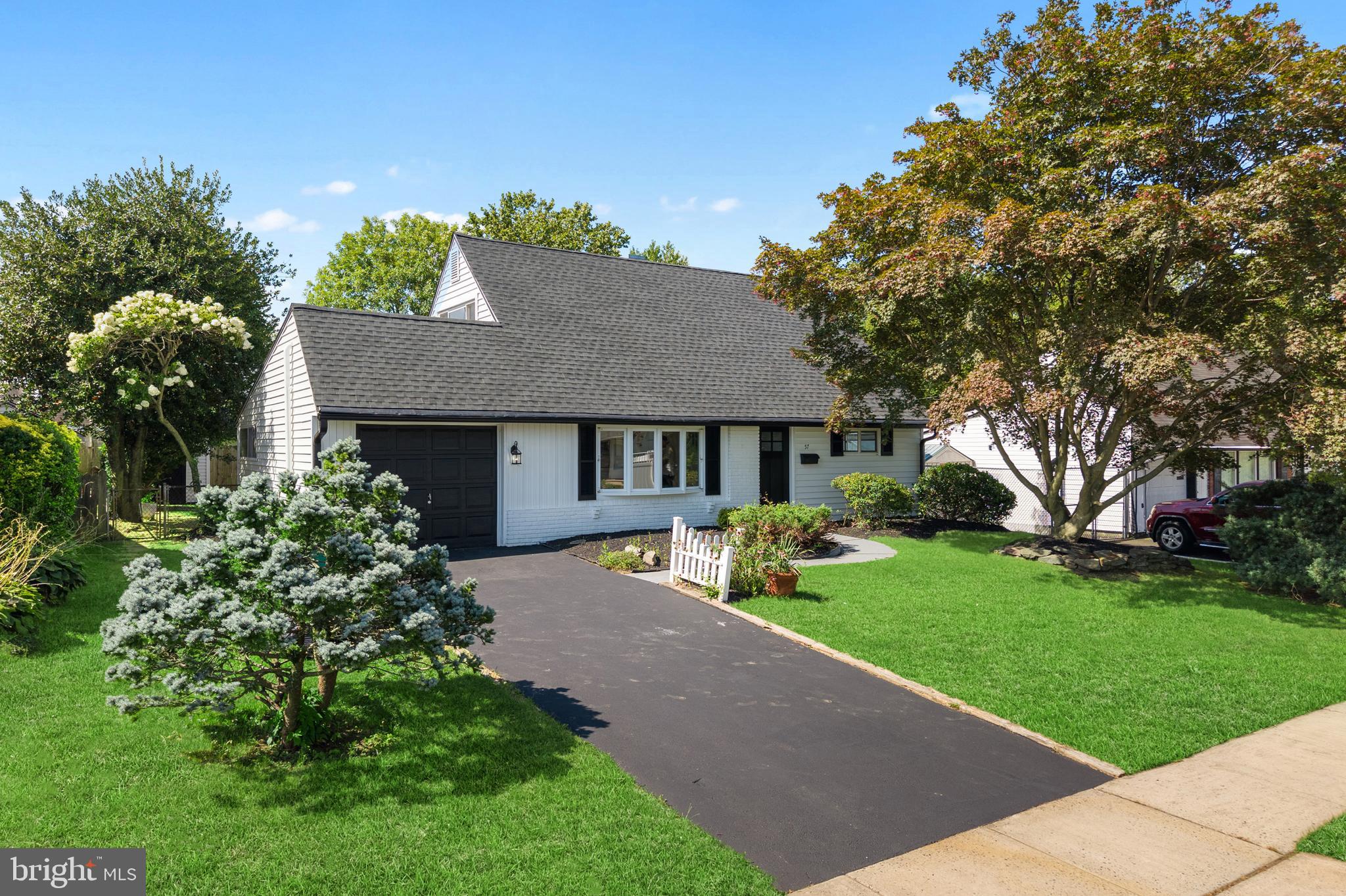 57 Middle Rd