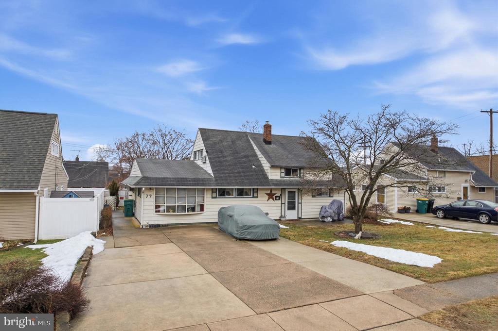 79 AUTUMN LANE