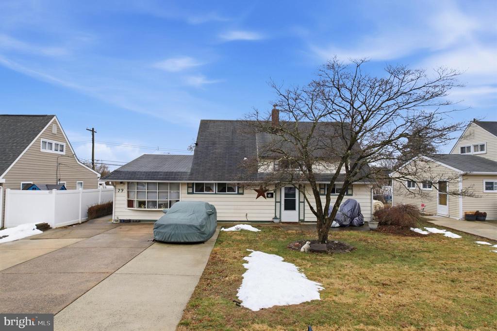 79 AUTUMN LANE