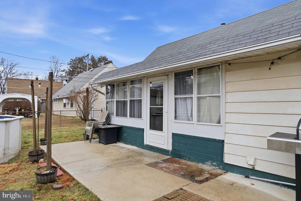 79 AUTUMN LANE