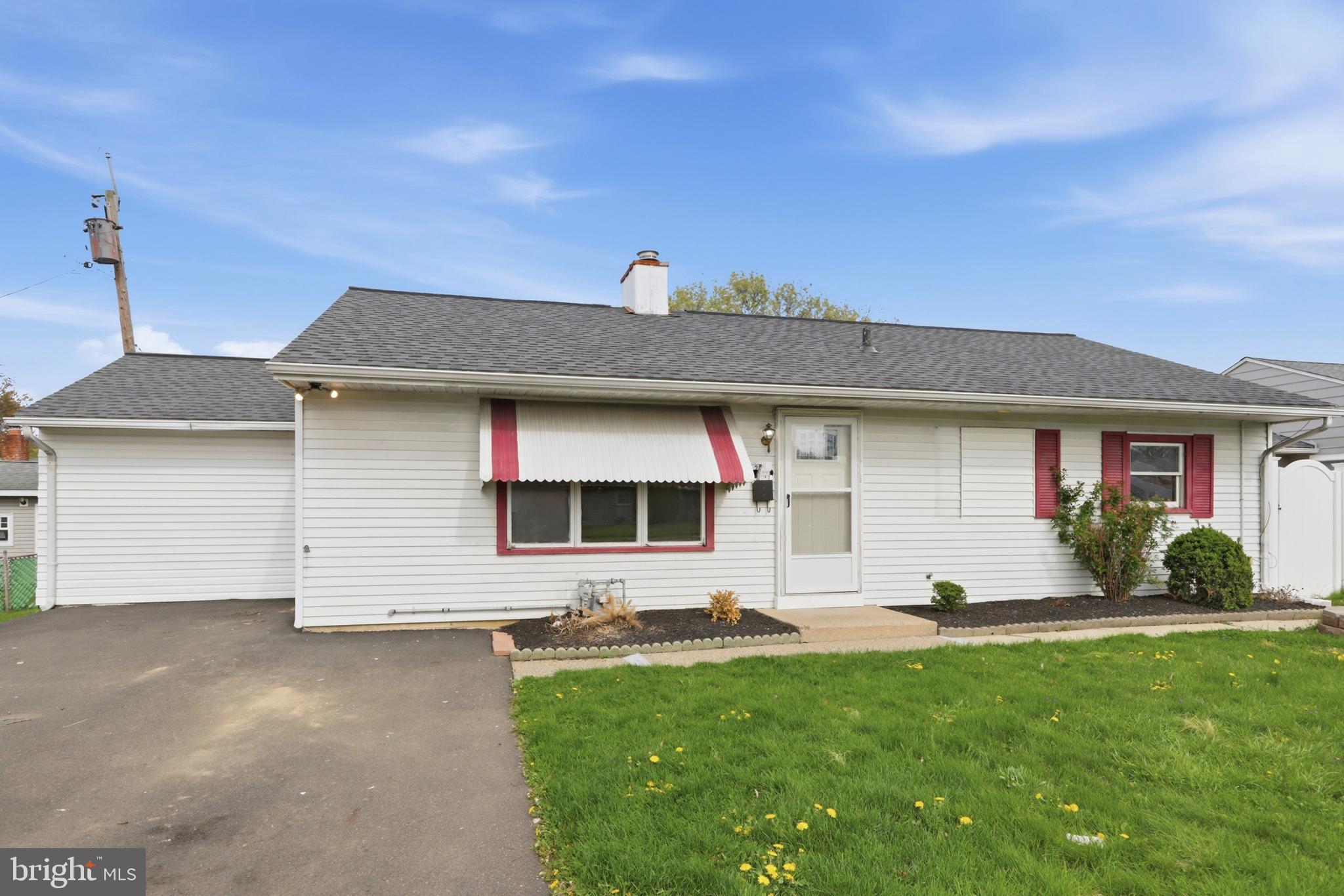 284 N OLDS BOULEVARD