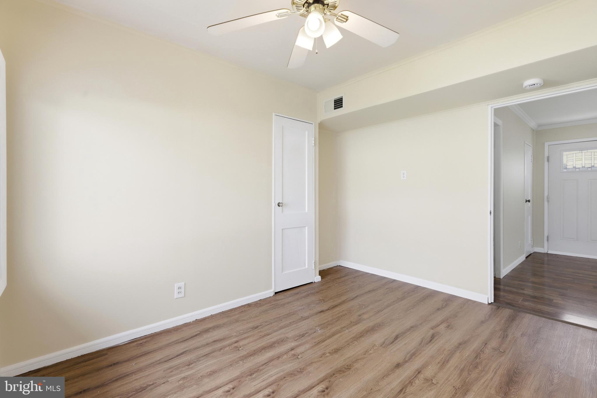 284 N OLDS BOULEVARD