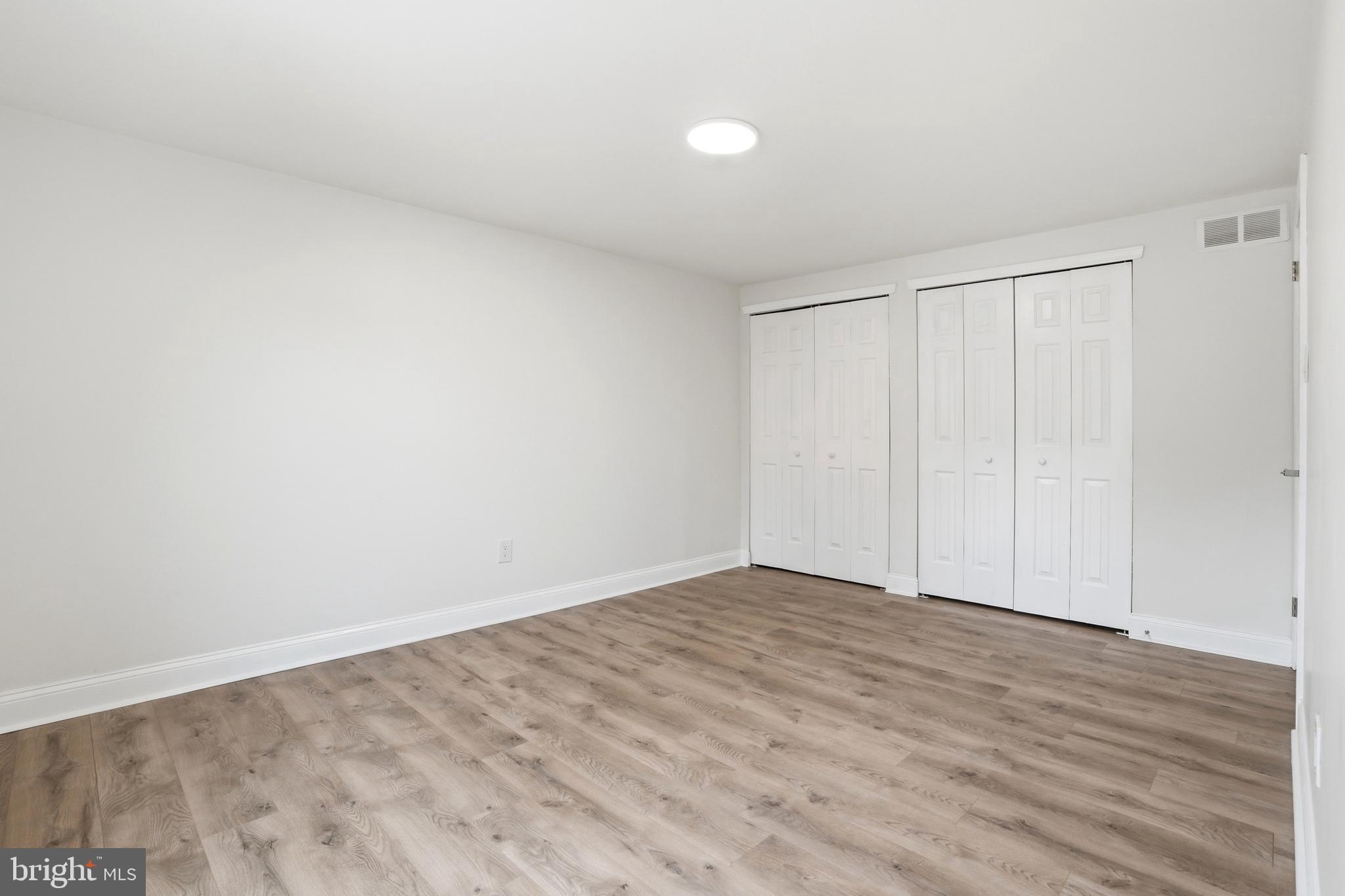 6687 PICKWICK COURT