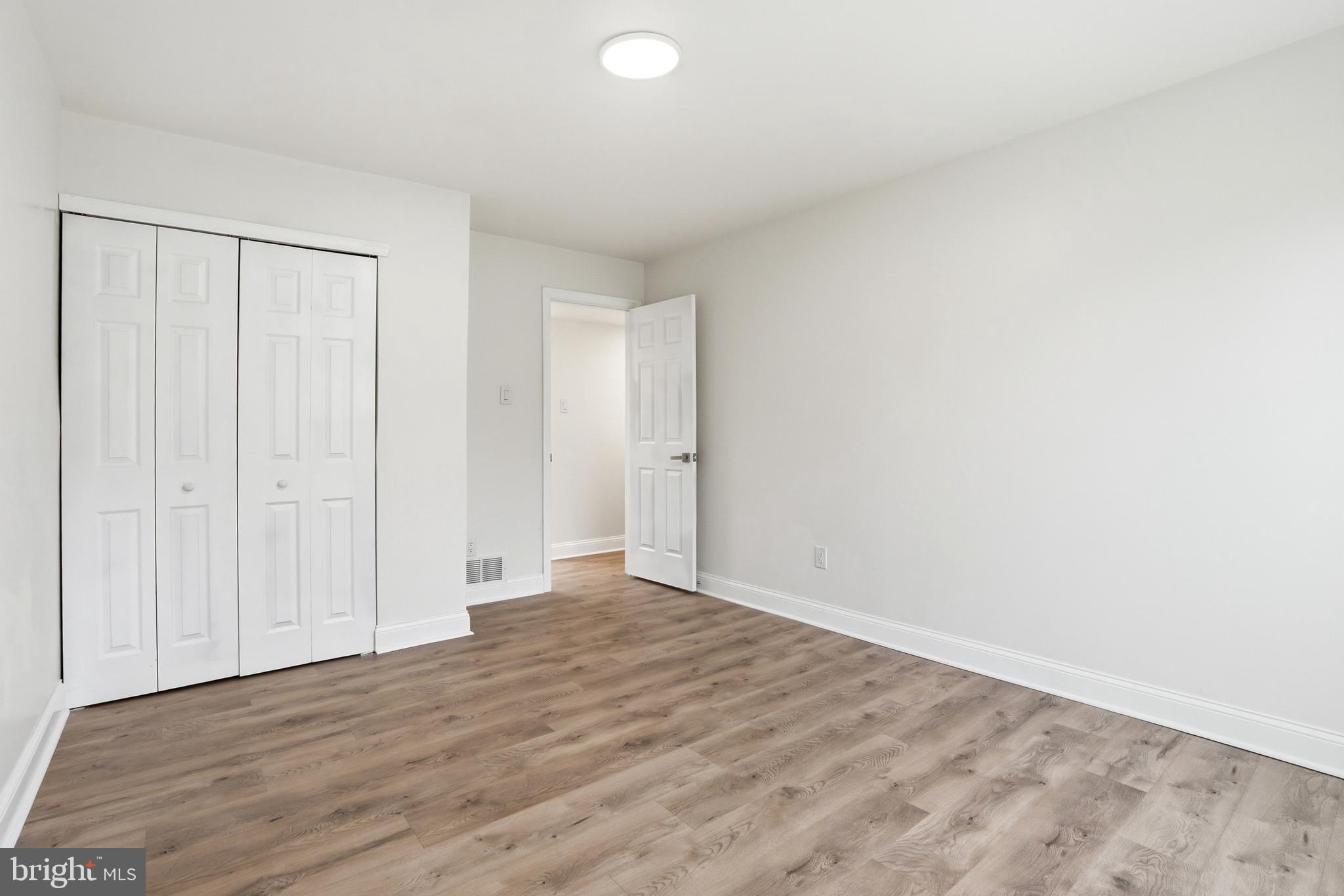 6687 PICKWICK COURT