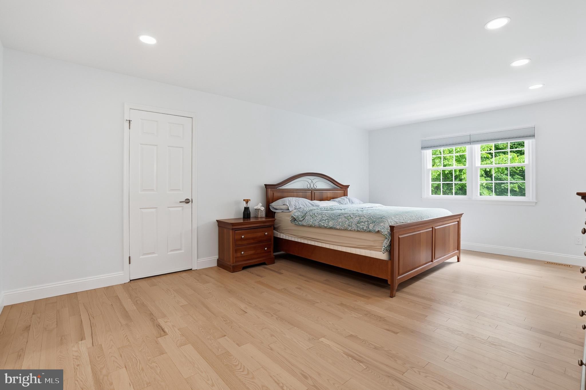 1316 HELLER DRIVE