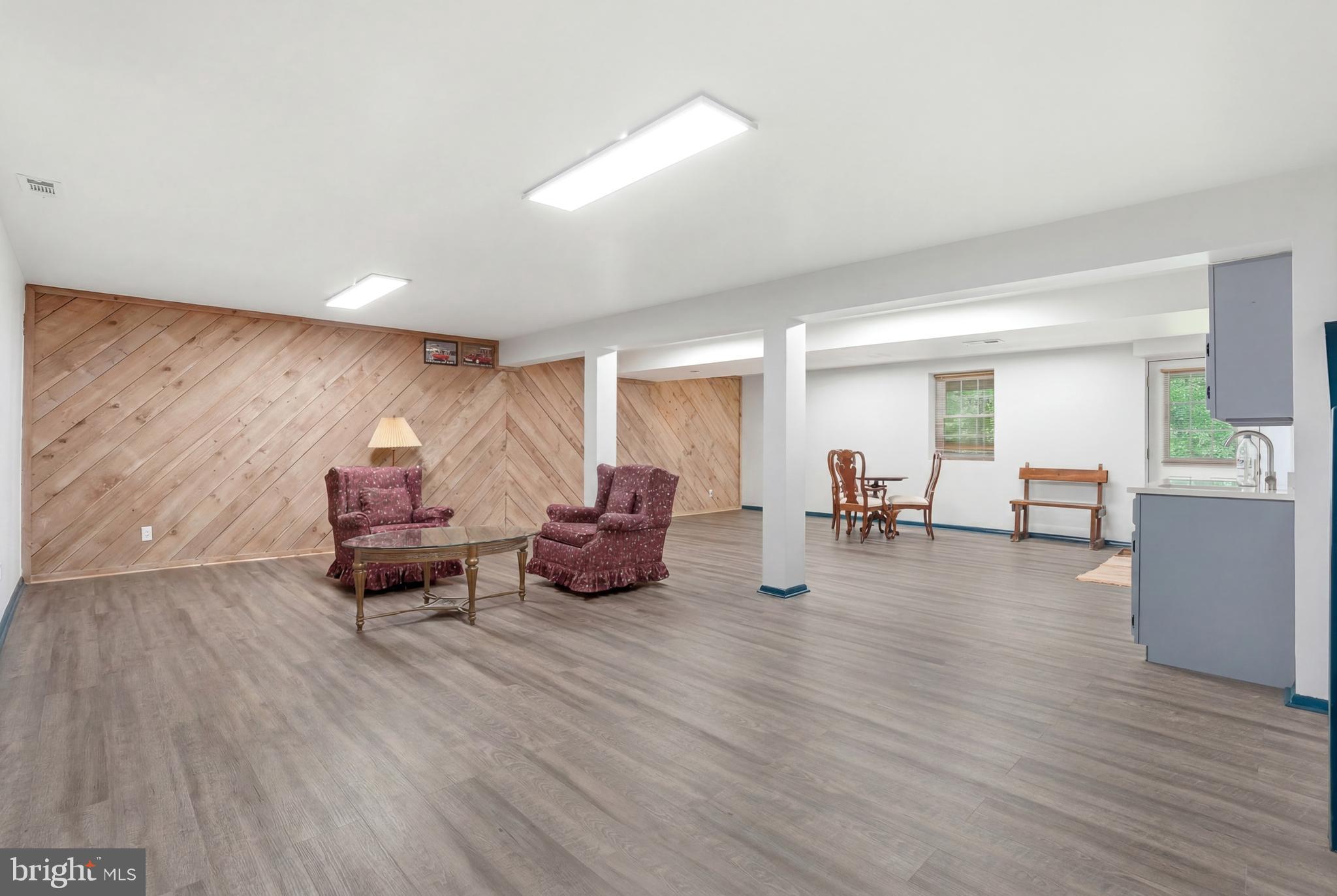 1316 HELLER DRIVE