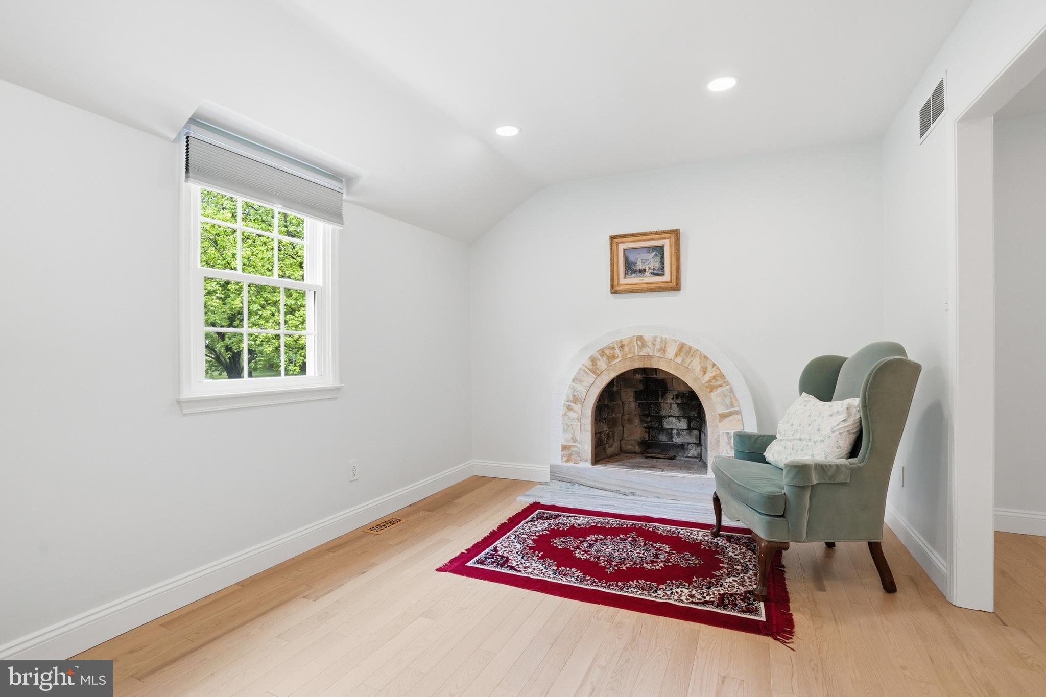 1316 HELLER DRIVE