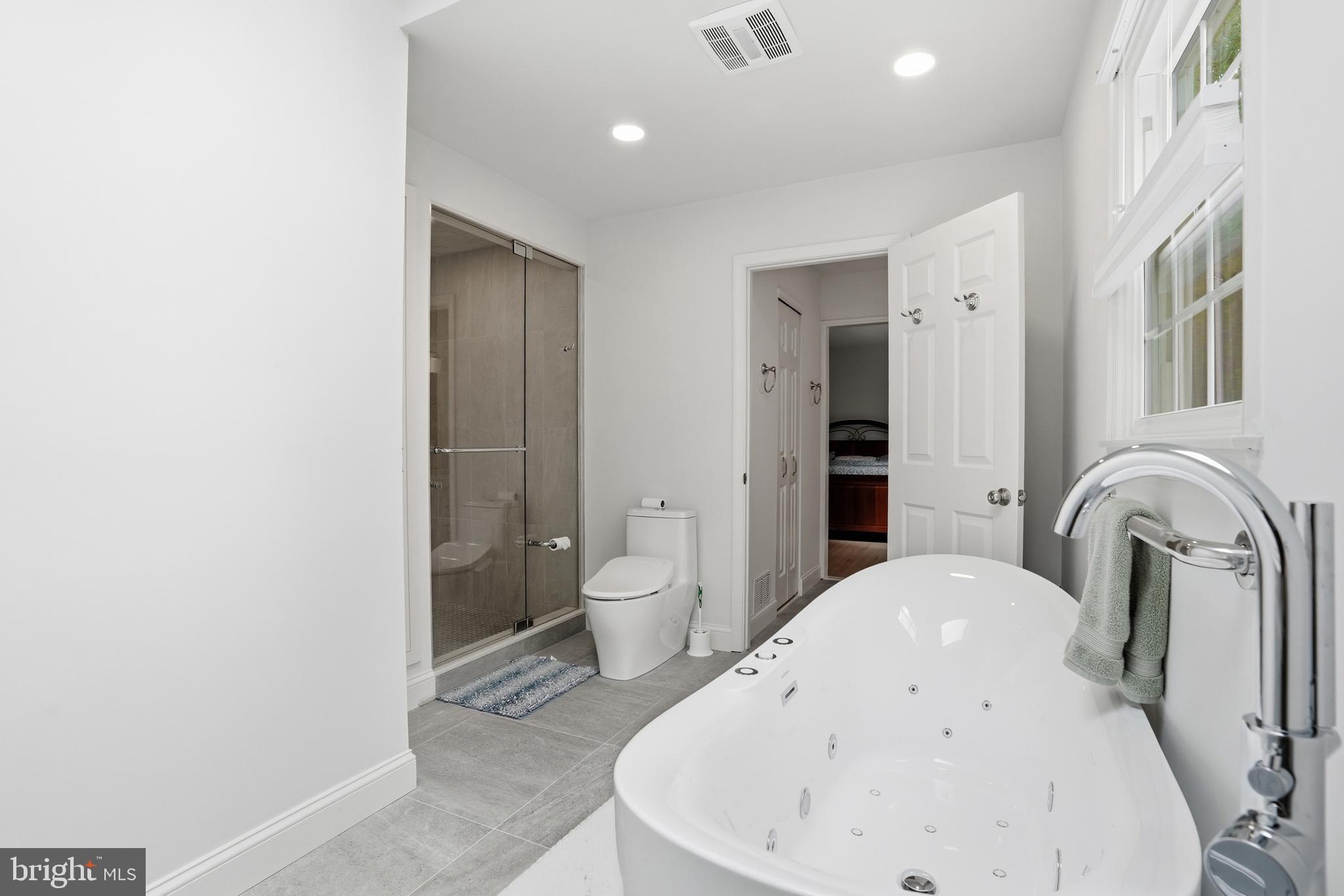 1316 HELLER DRIVE