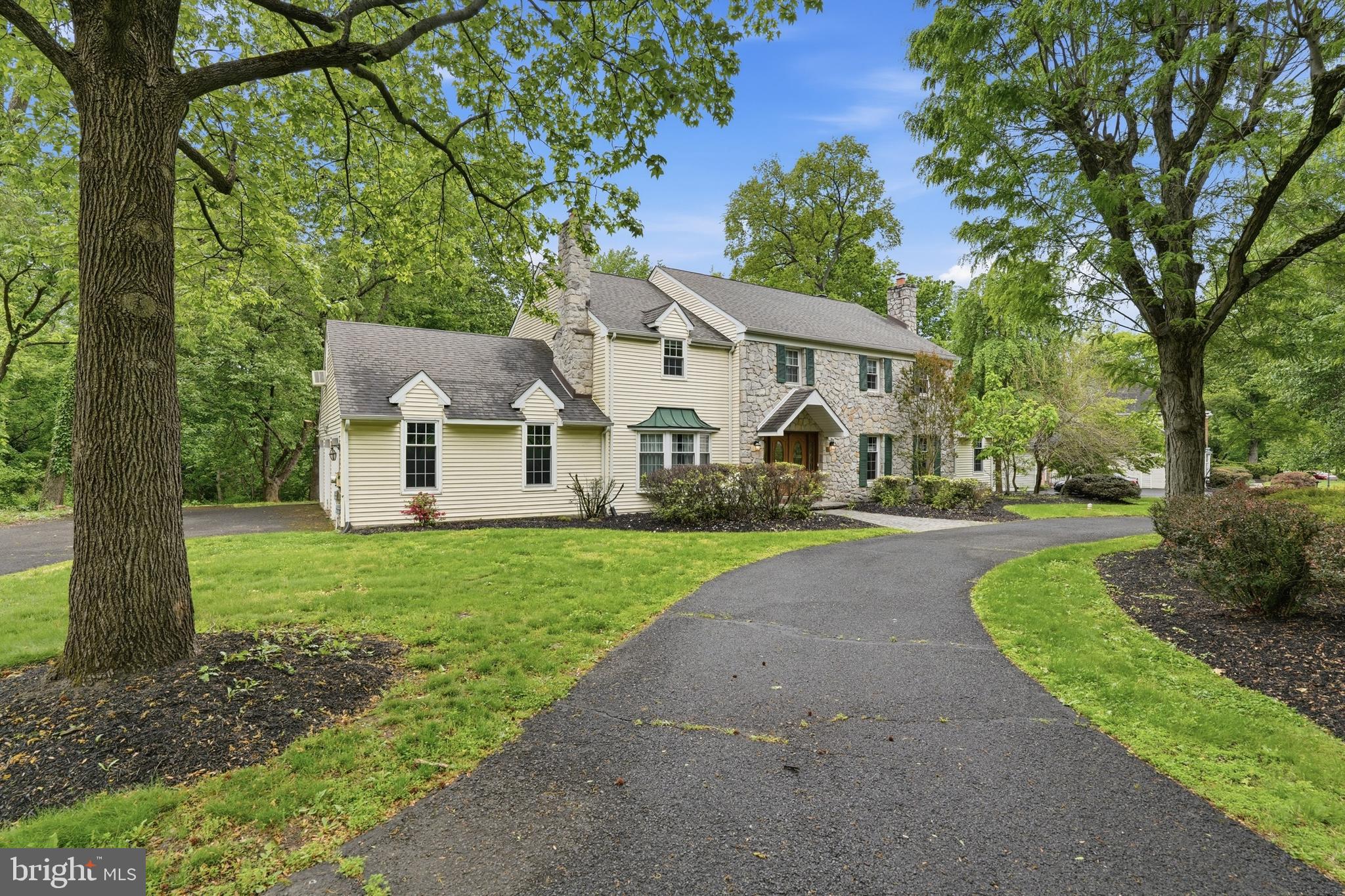 1316 HELLER DRIVE