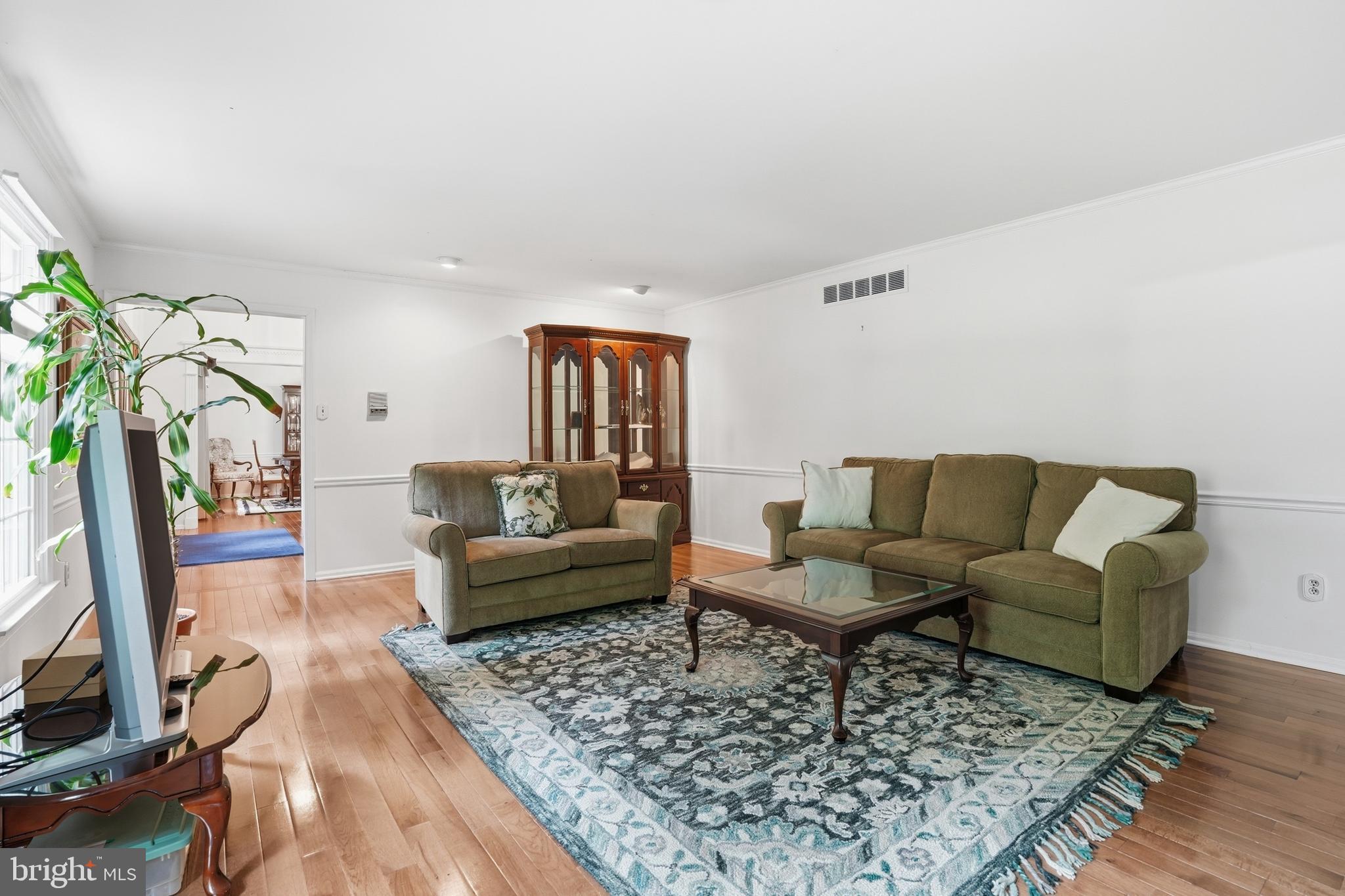 1316 HELLER DRIVE
