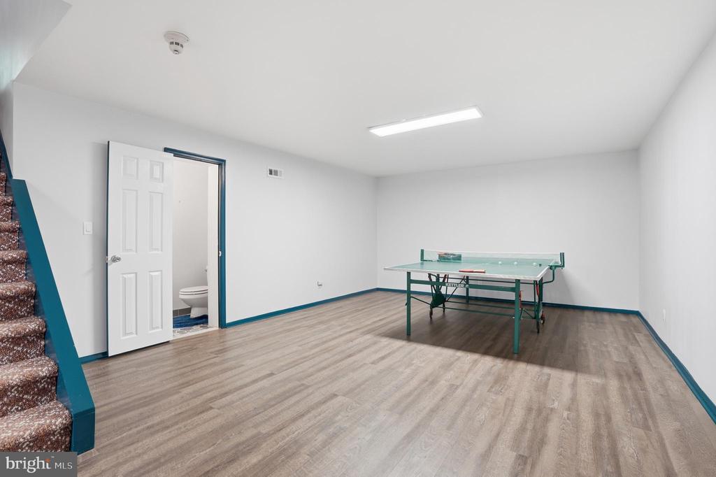 1316 HELLER DRIVE