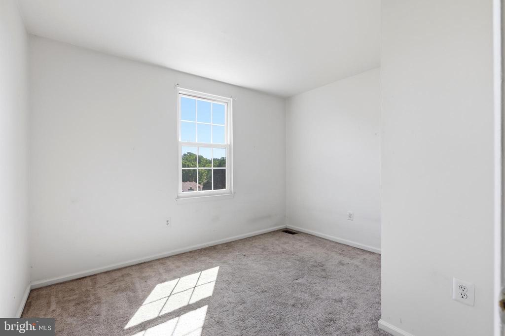 136 N TIMBER ROAD