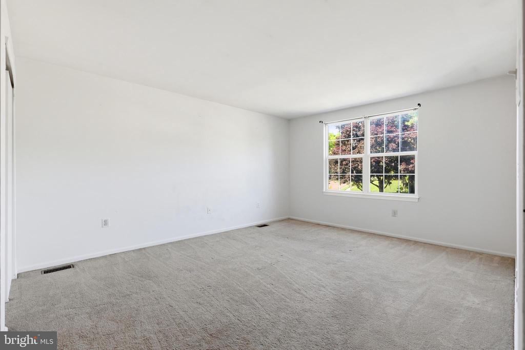 136 N TIMBER ROAD