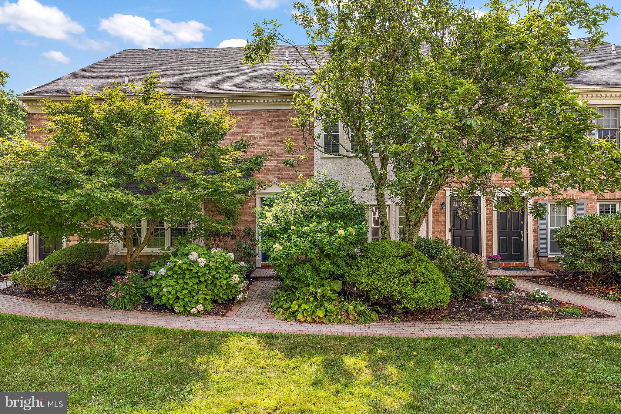 503 Everest Cir