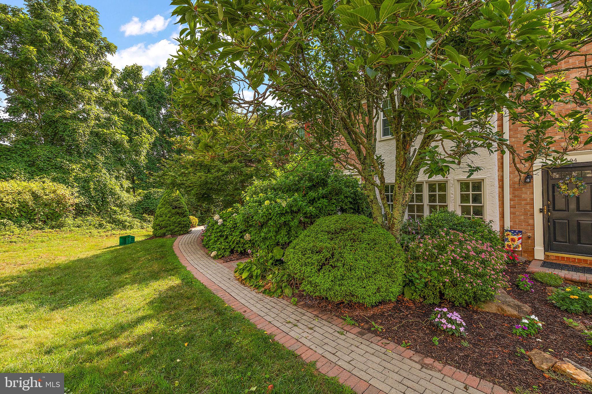 503 Everest Cir