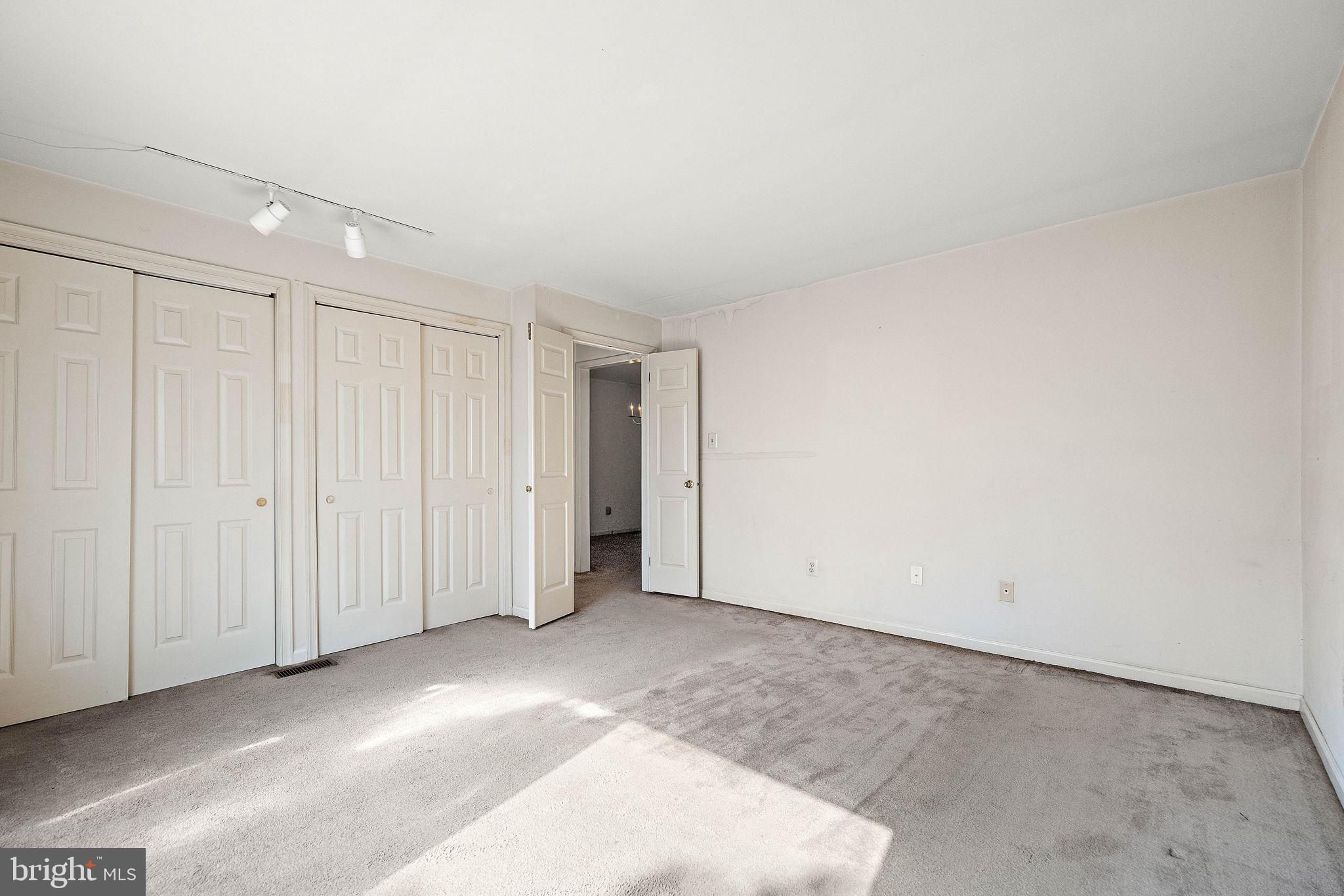 503 Everest Cir
