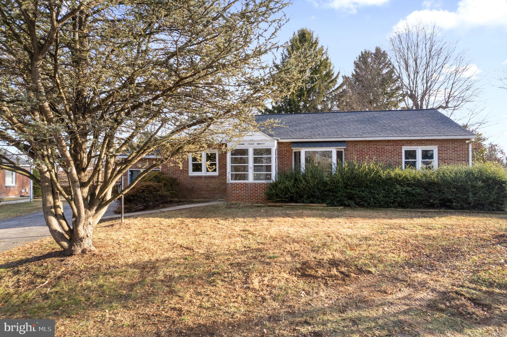 1508 Robin Rd