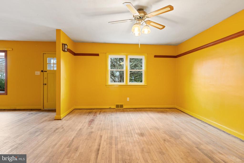1508 Robin Rd