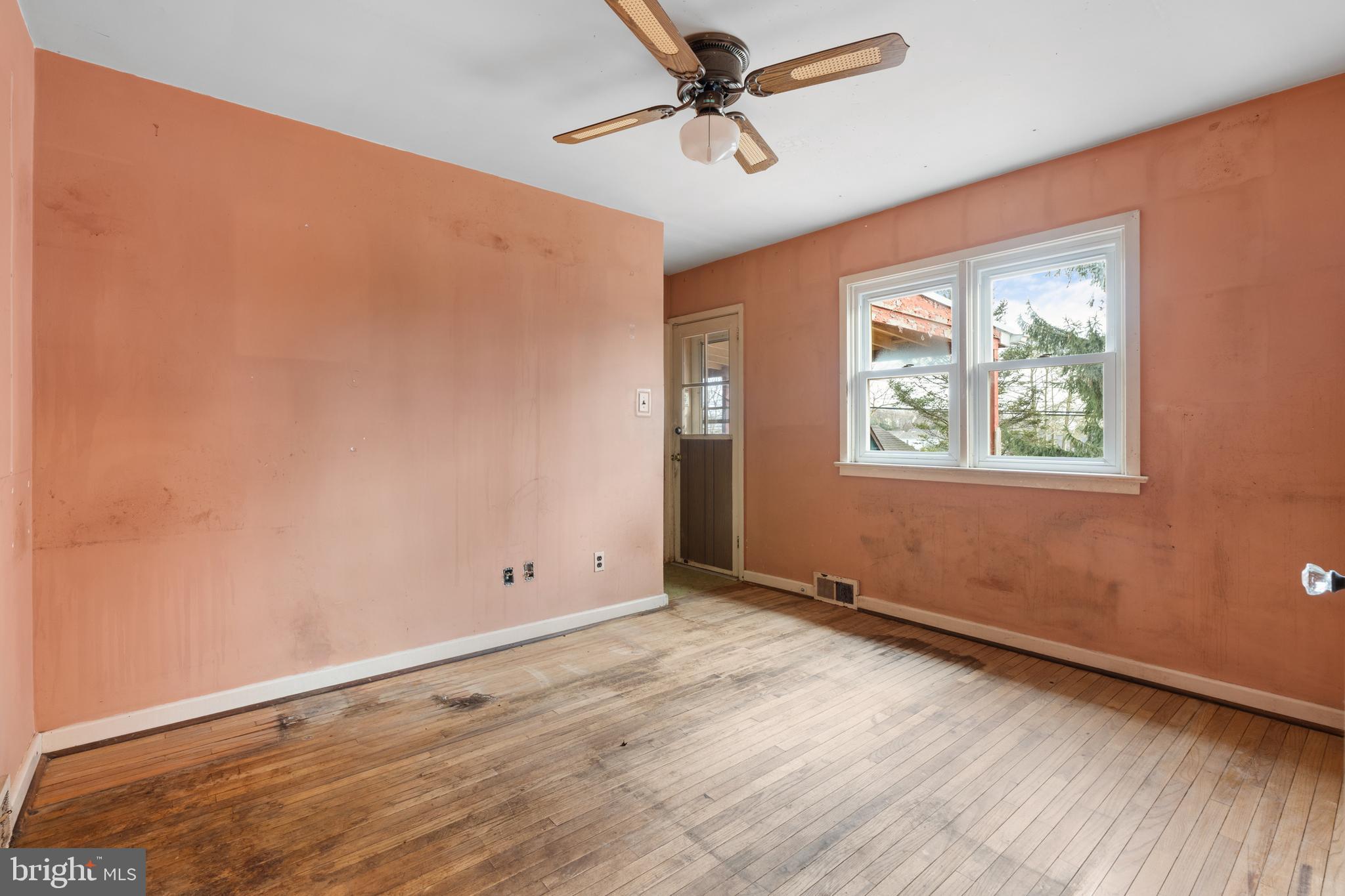 1508 Robin Rd