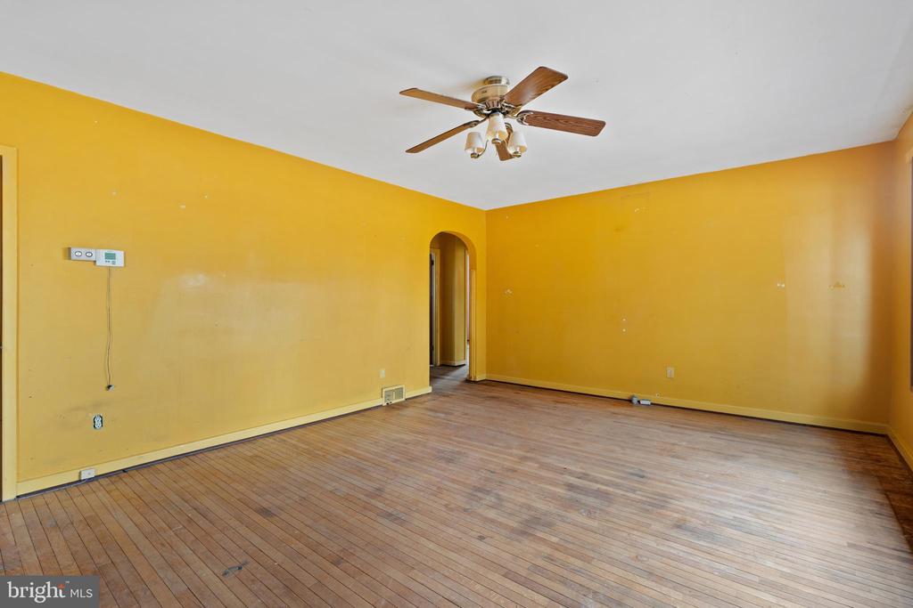 1508 Robin Rd