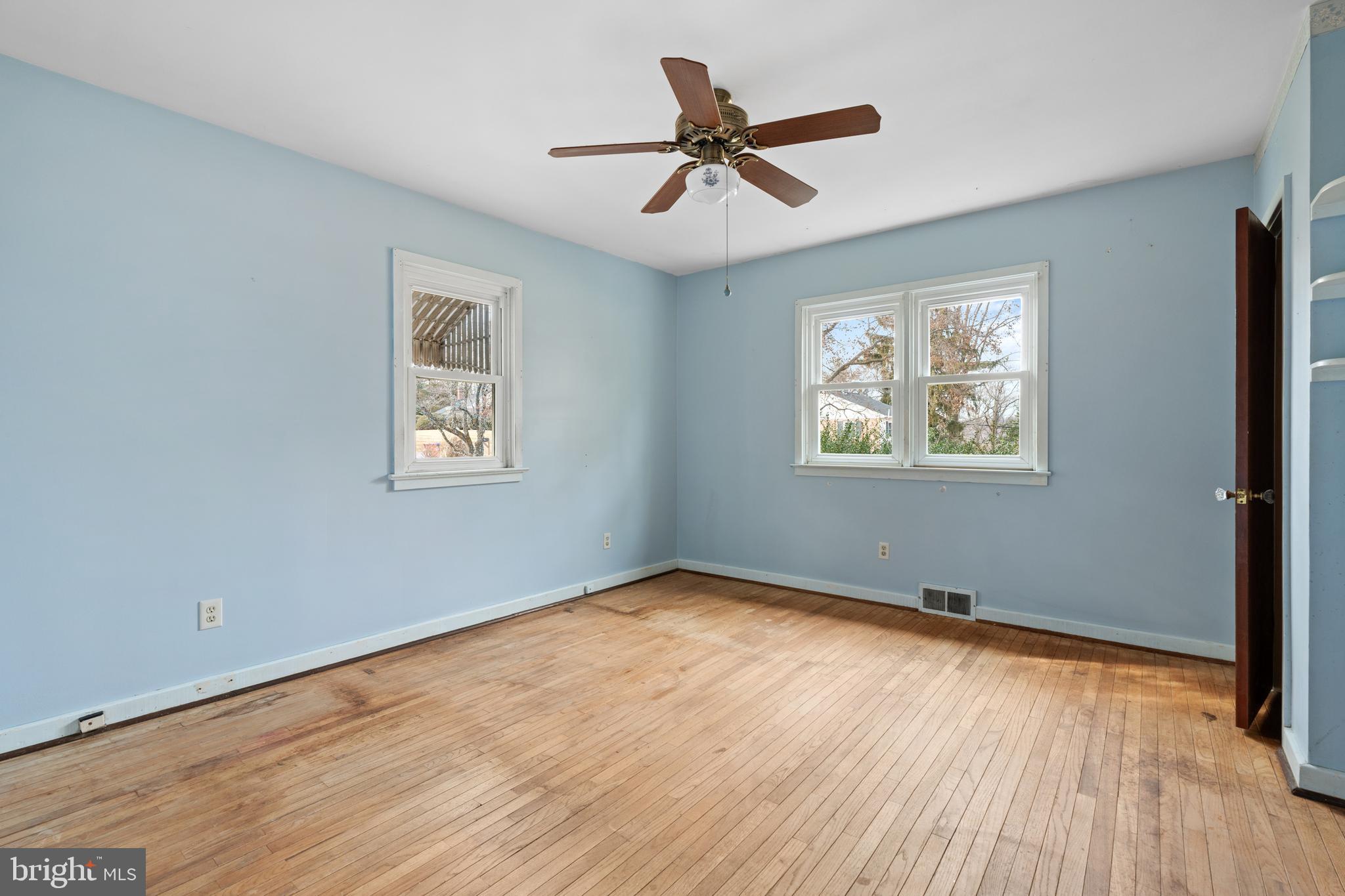 1508 Robin Rd