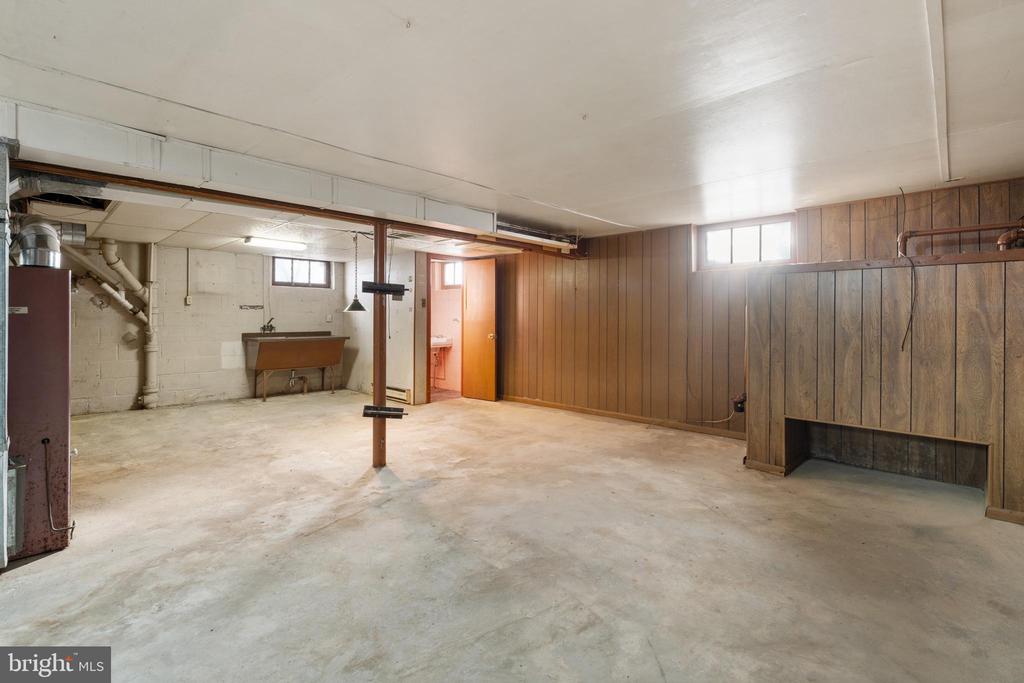1508 Robin Rd