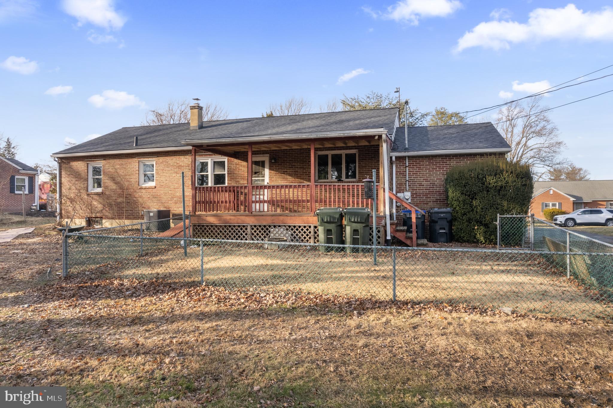 1508 Robin Rd