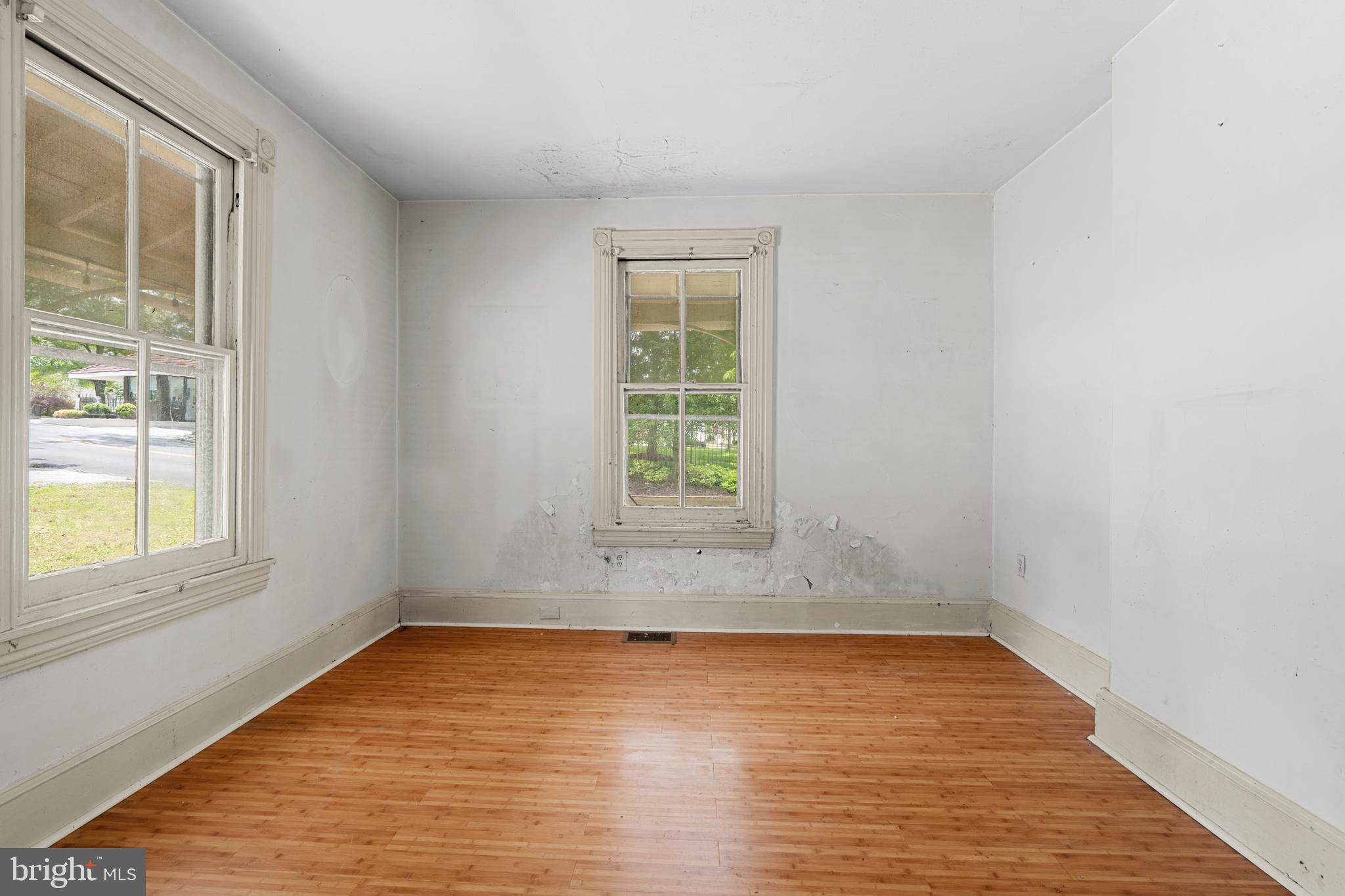 527 Berwyn Baptist Rd