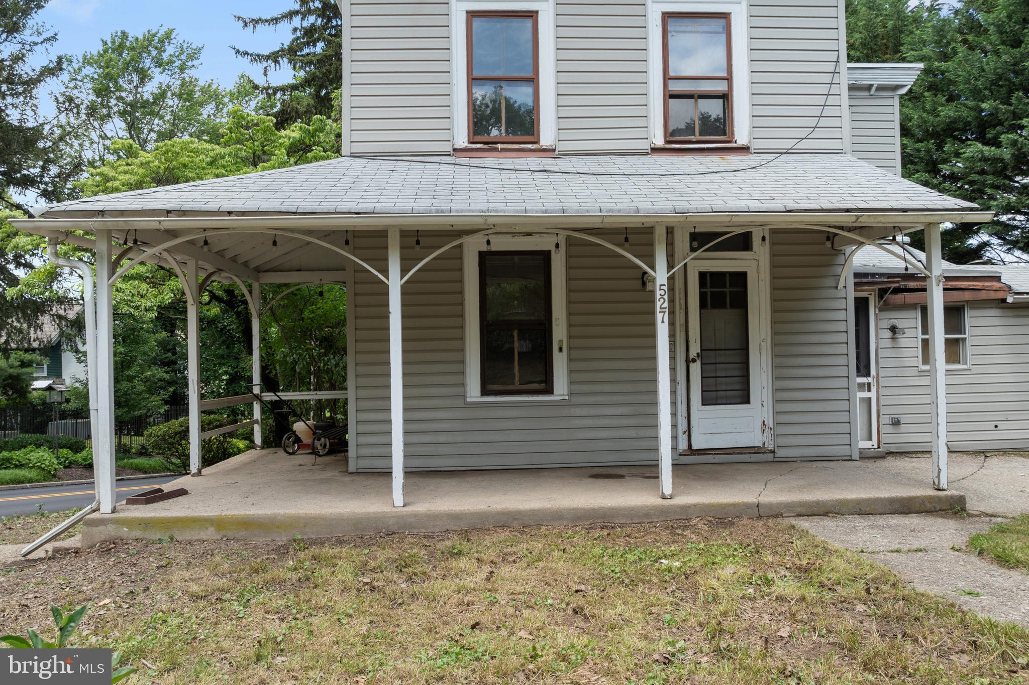 527 Berwyn Baptist Rd
