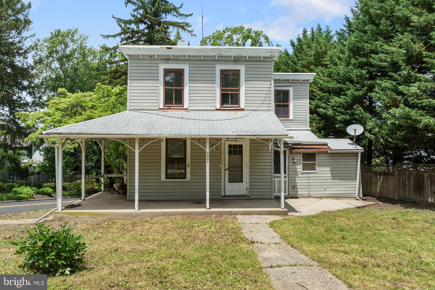 527 Berwyn Baptist Rd