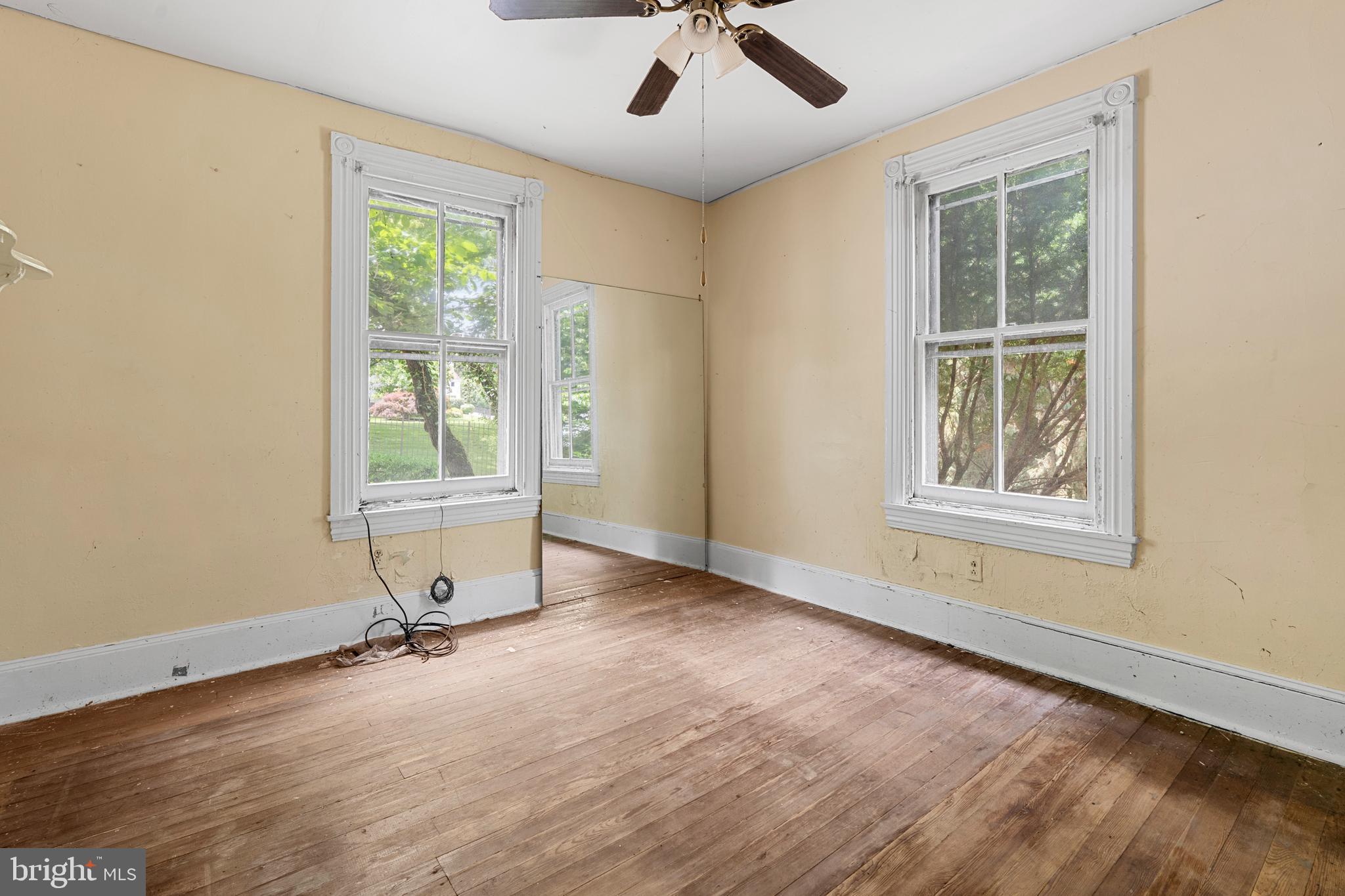 527 Berwyn Baptist Rd