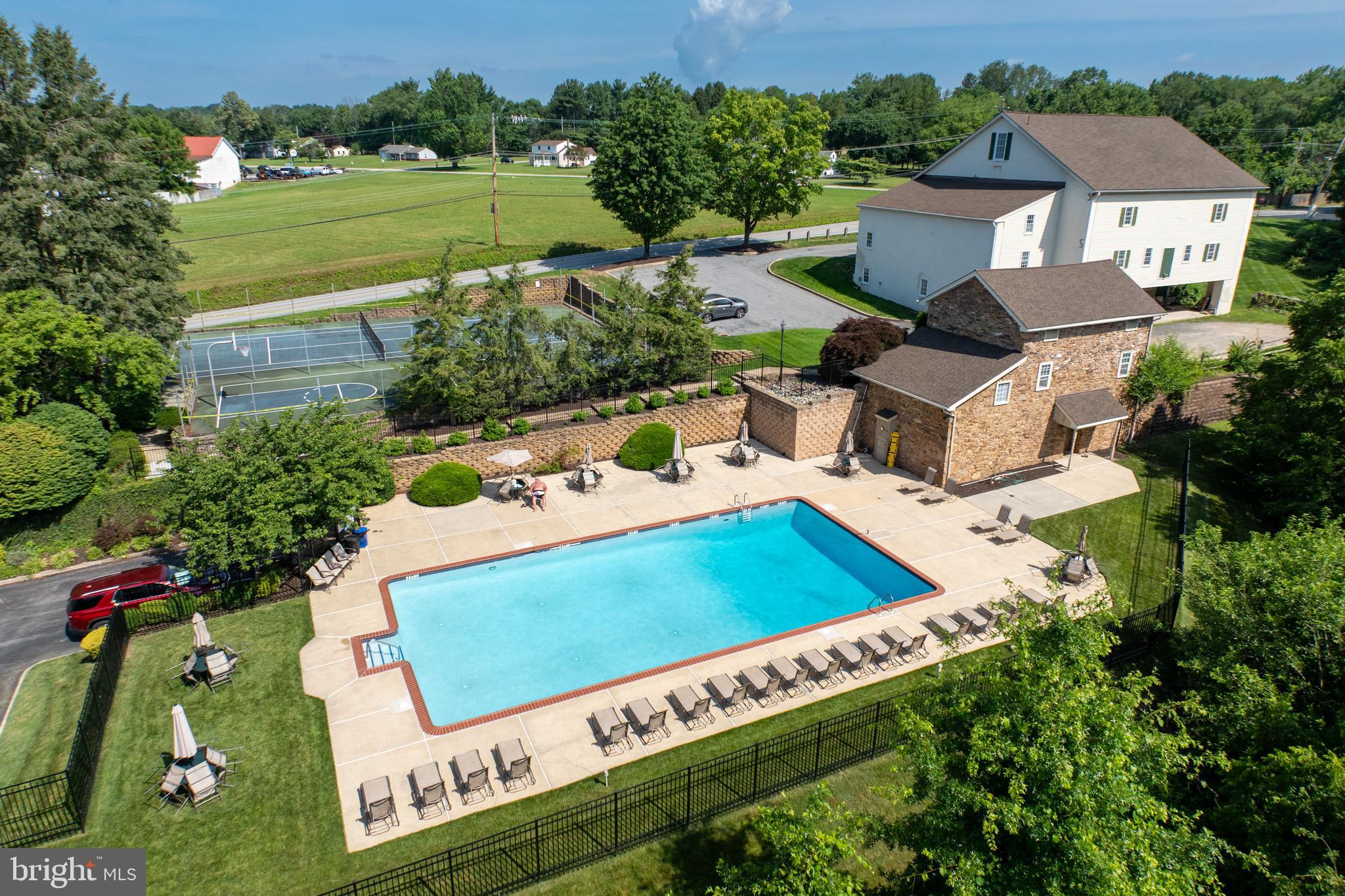 443 WESTRIDGE DRIVE 102