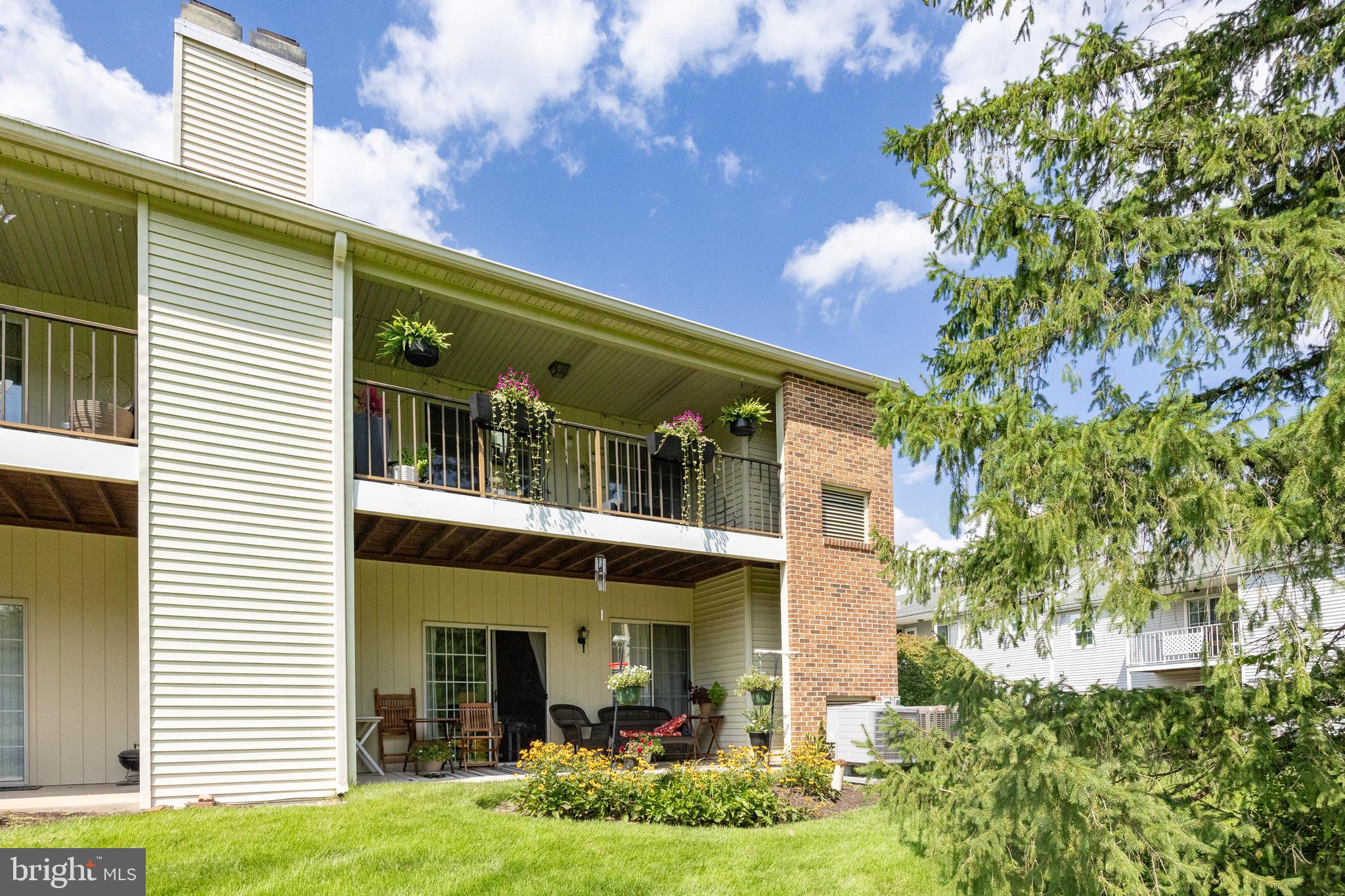 443 WESTRIDGE DRIVE 102